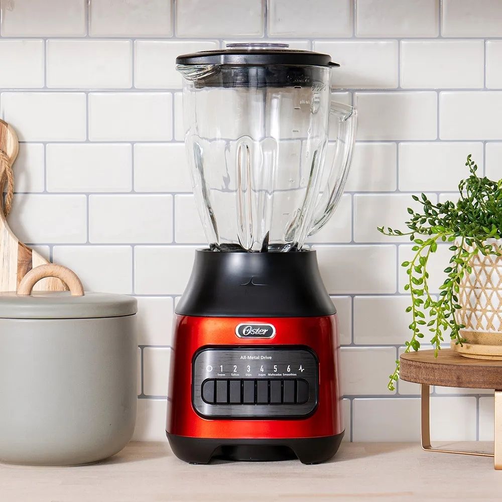 Licuadora Oster con vaso de 1.5L con 6 velocidades Rojo